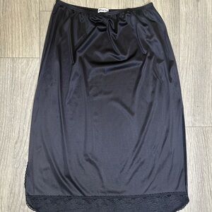 Women’s Black Lace Trim Slip Skirt Vanity Fair Size S